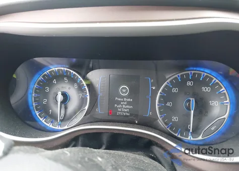 2022 Chrysler Voyager Lx из США, поврежденный, VIN 2C4RC1CG4NR229873